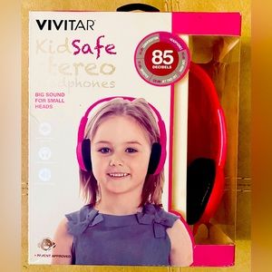 Girls Vivitar hot pink cored headphones